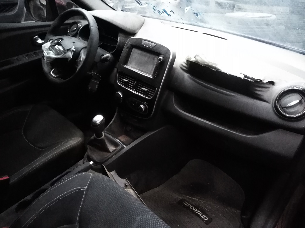 MUñON Renault CLIO 2016  USADO  EN DESARME